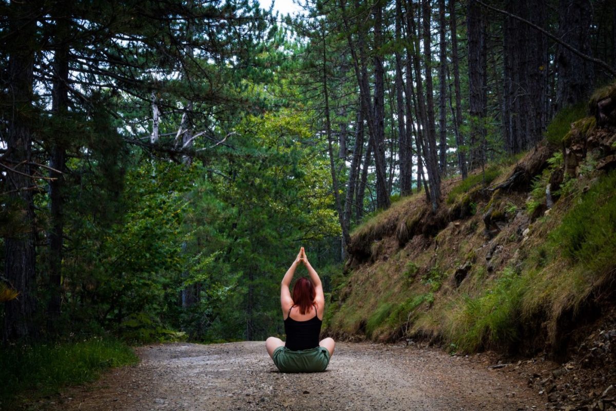 Routine courte de méditation matinale en plein air