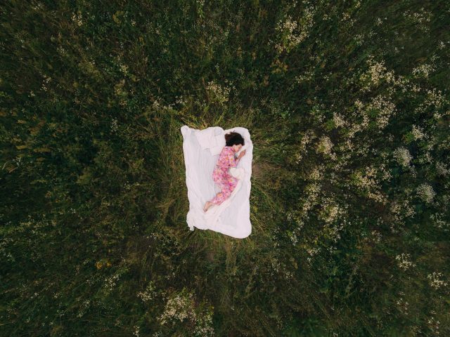 Transformez vos nuits : le Yoga Nidra, clé d’un sommeil réparateur